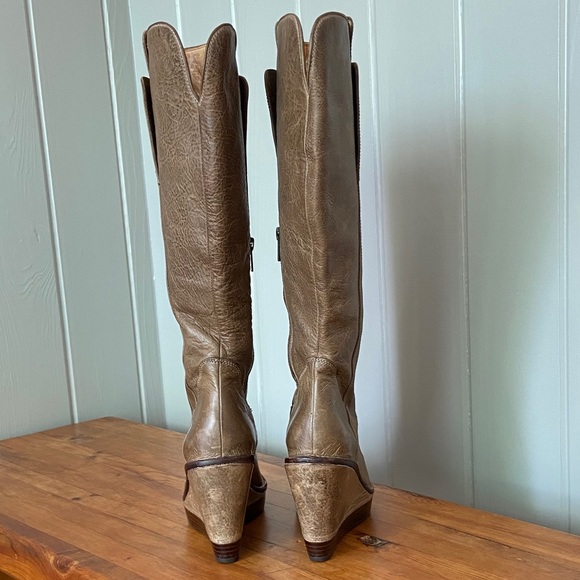 FRYE Paige Wedge Tall Leather Riding Boots EUC - Picture 10 of 15